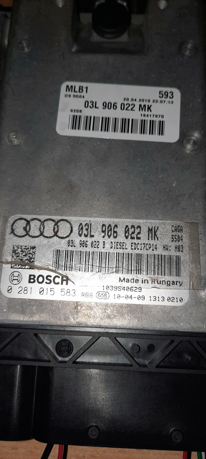0281015583 03L906022MK 5504 03L906022B 1037563739 EDC17CP14 Audi A4 2.0TDI CAGA 105kW ATgearbox KTAG BOOT FULL.rar