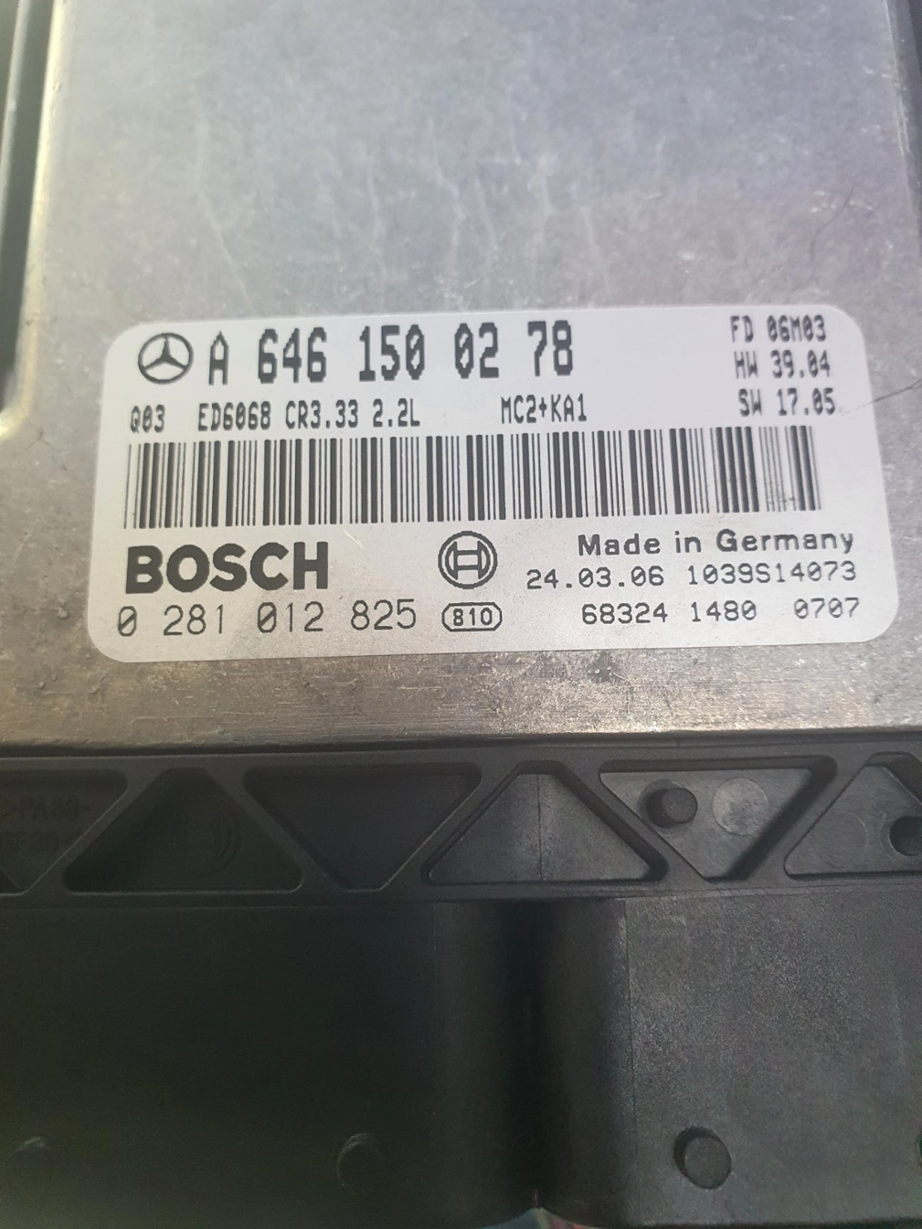 0281012825 A6461500278 1037376865 CR3.33 FD06M03 HW39.04 SW17.05 EDC16C2 MB W639 2.2CDI 2006Y MTgearbox BENCH FULL.7z