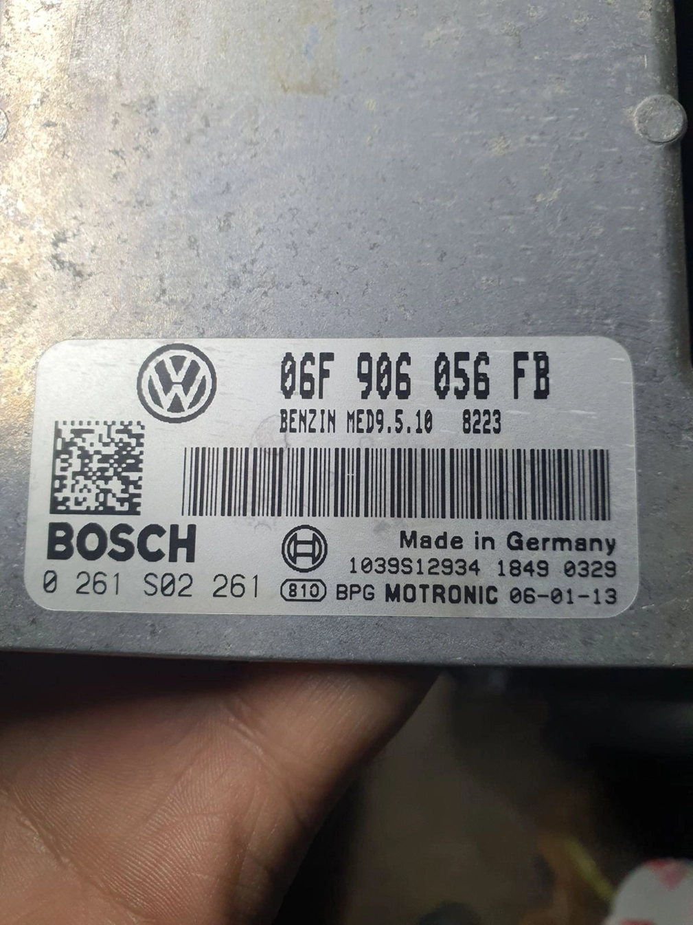 0261S02261 06F906056FB 8223 1037397655 ME9.5.1 VW PASSAT B6 2008Y MTgearbox BDM FULL.7z