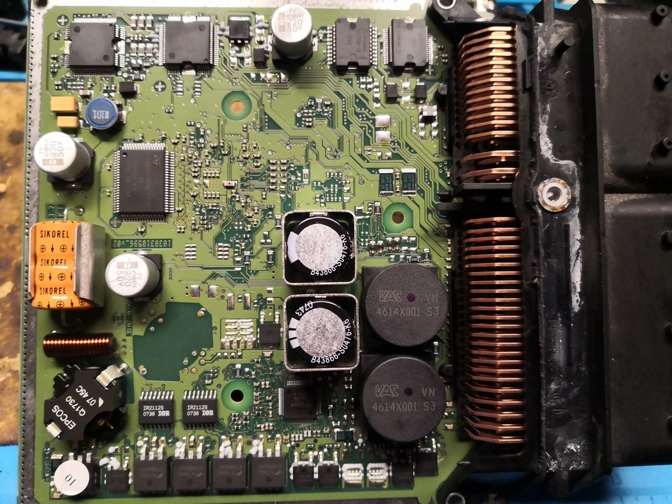 0281015055 A6461506572 CR4.20 HW31.06 SW24.07 1037391215 EDC16C31 MB Sprinter 2.2CDI MTgearbox XPROG BDM FULL.rar