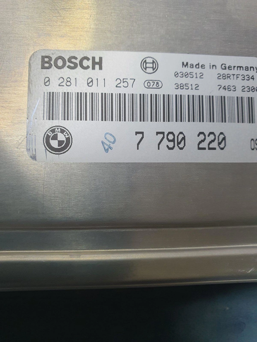 0281011257 7790220 1037361837 EDC15C4 BMW E70 3.0D 2004Y ATgearbox FLASH.7z