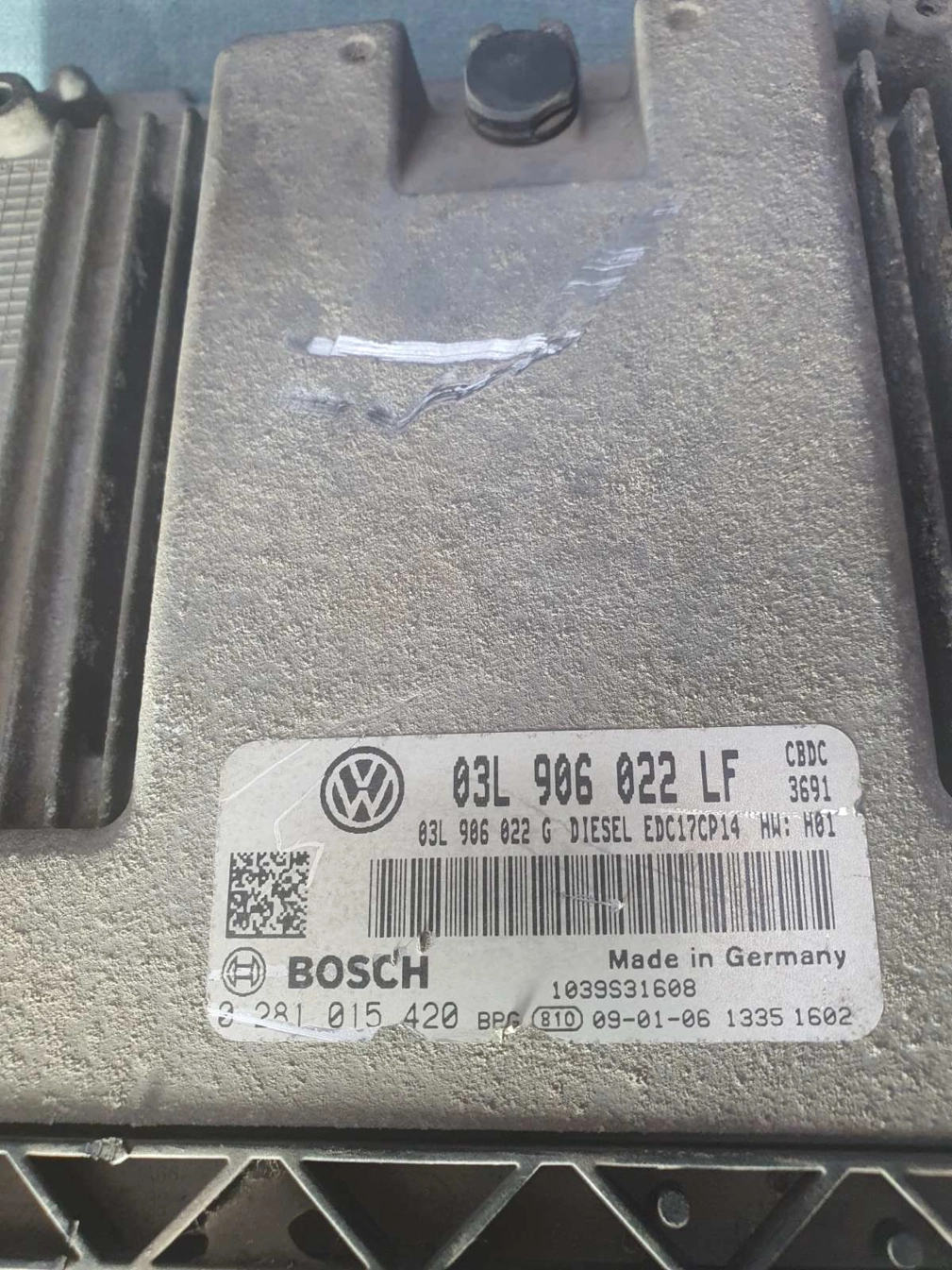 0281015420 03L906022LF 1037398784 EDC17CP14 VW GOLF6 2.0TDI MTgearbox BENCH FULL.7z