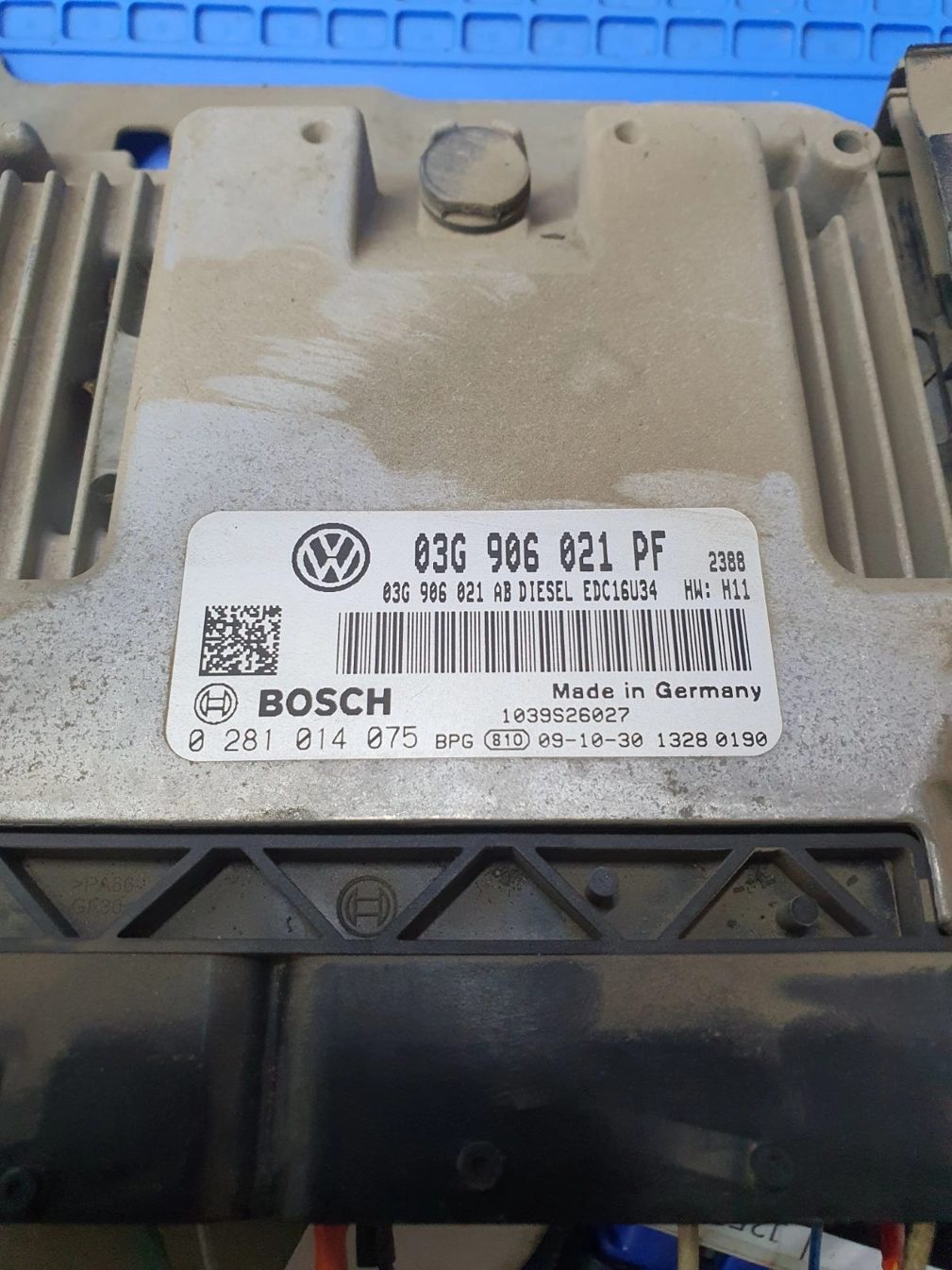 0281014075 03G906021PF 1037393554 EDC16U34 VW CADDY 1.9TDI 77KW 2009Y DSGgearbox BENCH FULL.7z