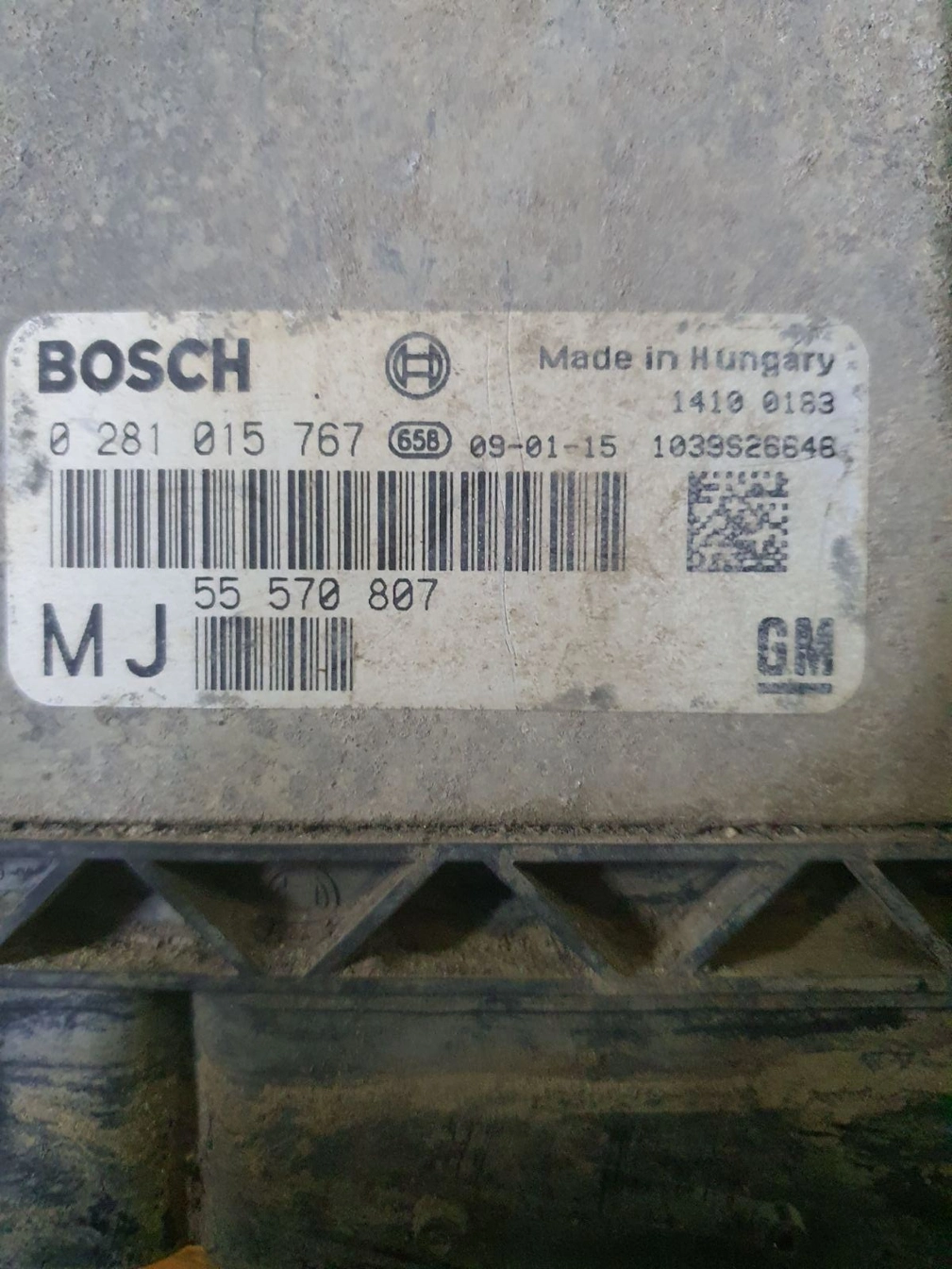 0281015767 55570807 1037394069 EDC16C39 OPEL ZAFIRA 2009Y 1.9CDTI MTgearbox BDM FULL.7z