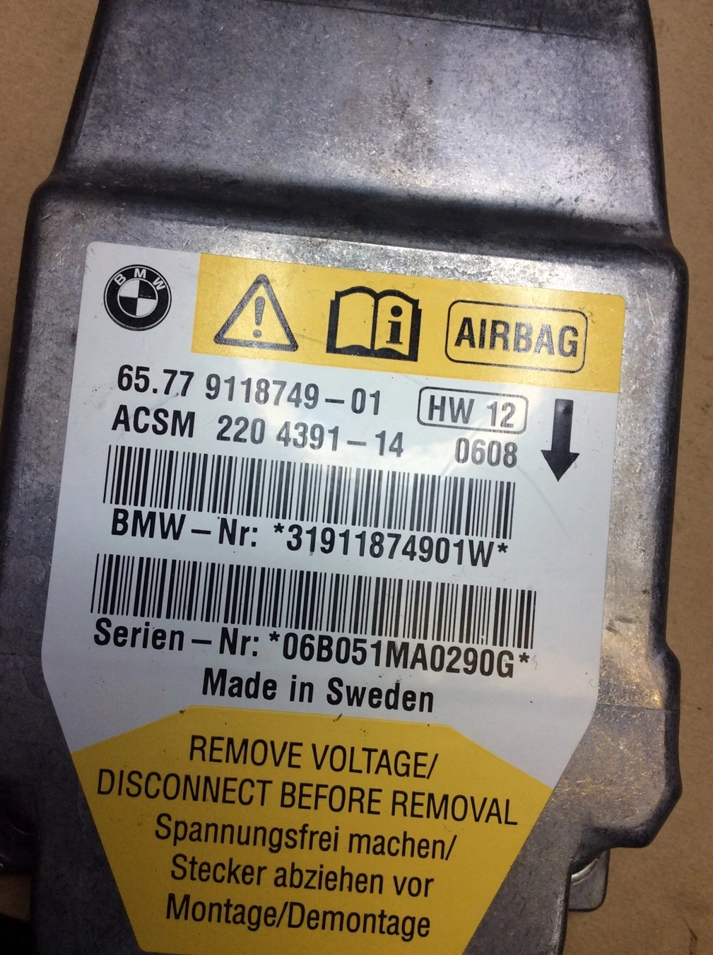 65779118749-01 ACSM 2204391-14 BMW e60 95128 CRASH+CLEAR SRS.rar