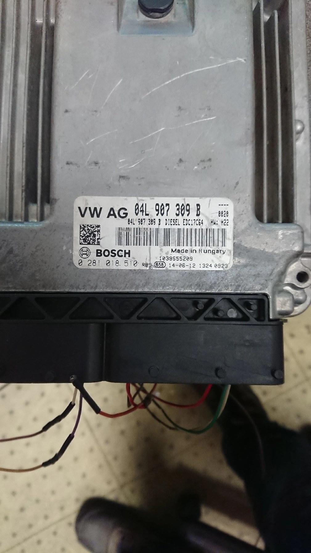 0281018510 04L906021M 4792 1037529016 EDC17C64 VW Golf 1.6TDI CLHA 2015Y MTgearbox BENCH FULL.rar