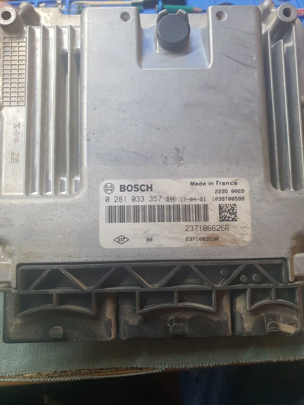 0281033357 237106626R 10SW011007 EDC17C84 OPEL VIVARO 1.6CDTI 2017Y MTgearbox BENCH FULL.7z