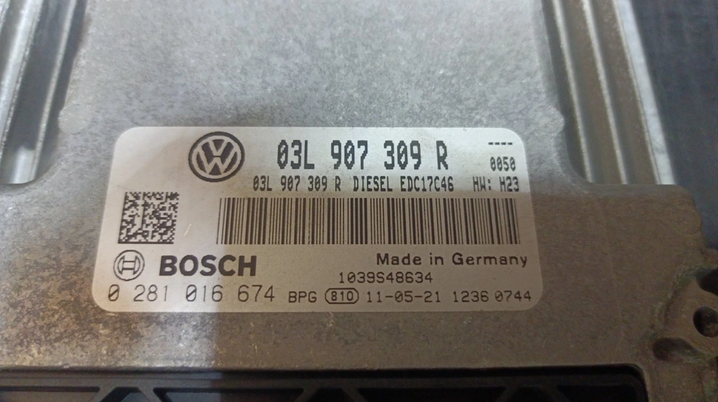0281016674 03L907309R 1037515265 EDC17C46 VW Touran 2.0TDI BENCH FULL.rar