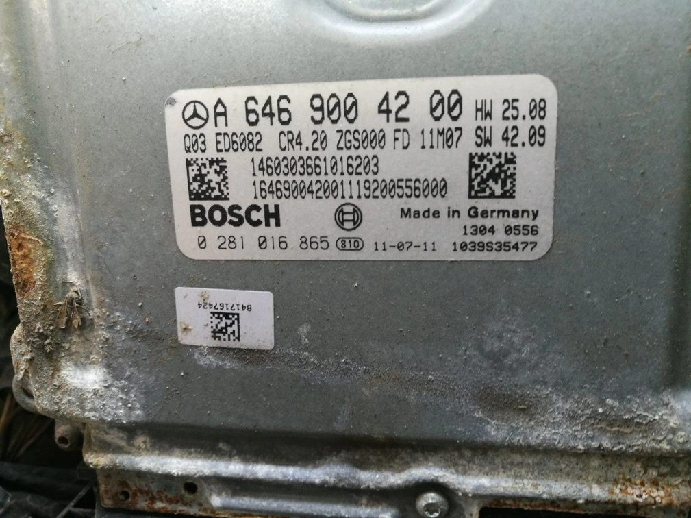 0281016865 6469024200 093800 1037505817 P40975T0-20190902-111459 W906 2.2 Mgearbox PCM OBD.rar