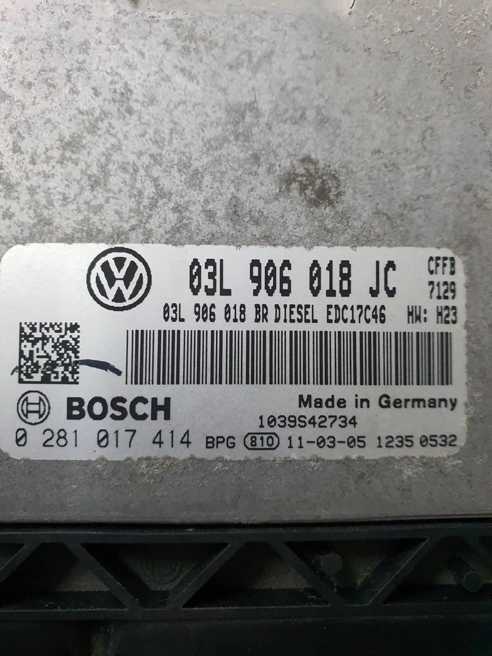 0281017414 03L906018JC 03L906018BR 7129 CFFB 1037509936 P643X5L8 EDC17C46 SKODA SUPERB 2.0TDI DSGgearbox BENCH FULL.rar