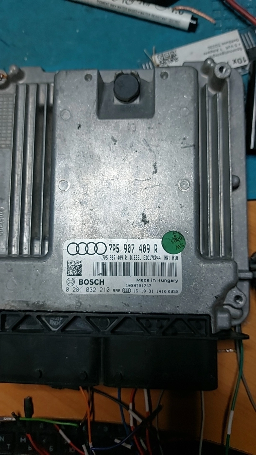 0281032210 7P5907409R 7P5907409AB 0003 10SW068090 EDC17CP44 Porshe Cayenne S 2017 4.2TDI MASTER+SLAVE BENCH FULL.rar
