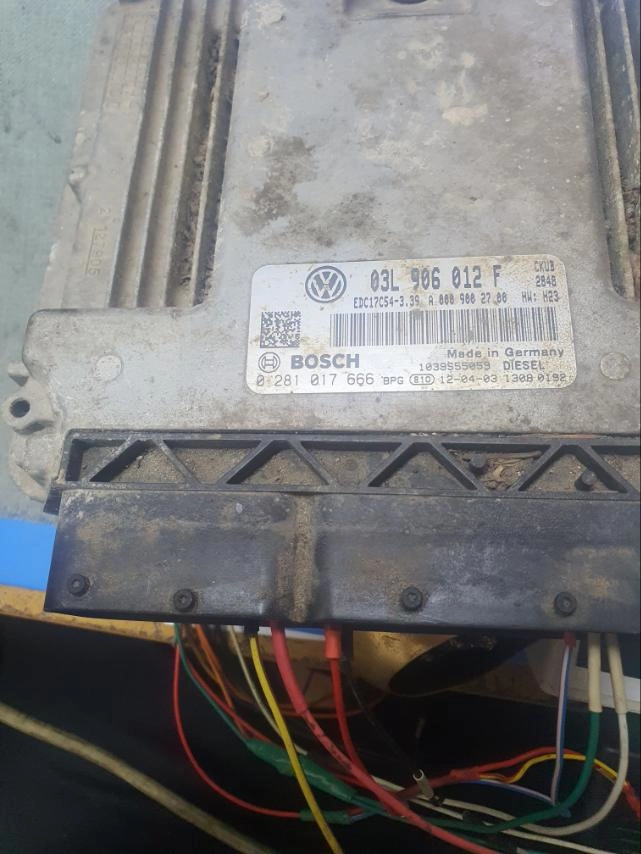 0281017666 03L906012F 9978 1037561591 EDC17C54 VW CRAFTER 2.0TDI 2012Y ORI+IMMOOFF tested for flashing but no start MTgearbox BENCH FULL.7z