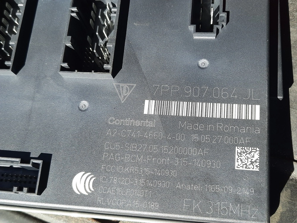 7PP.907.064.JL A2-C741-4660-4-00 BCM Porshe Macan 2016 USA 315MHZ 1N35H 9S12XEP100 MRPPAD FULL.rar